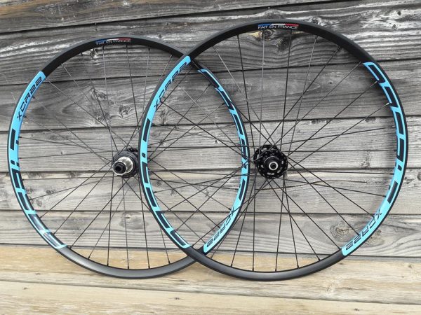 decos-centre-sticker-bleu-basaltwheels